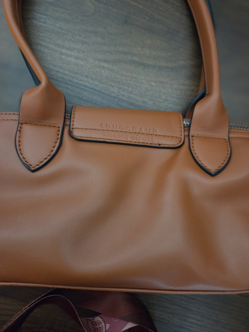 Longchamp Tan Leather Shoulder Bag - Picture 3 of 13